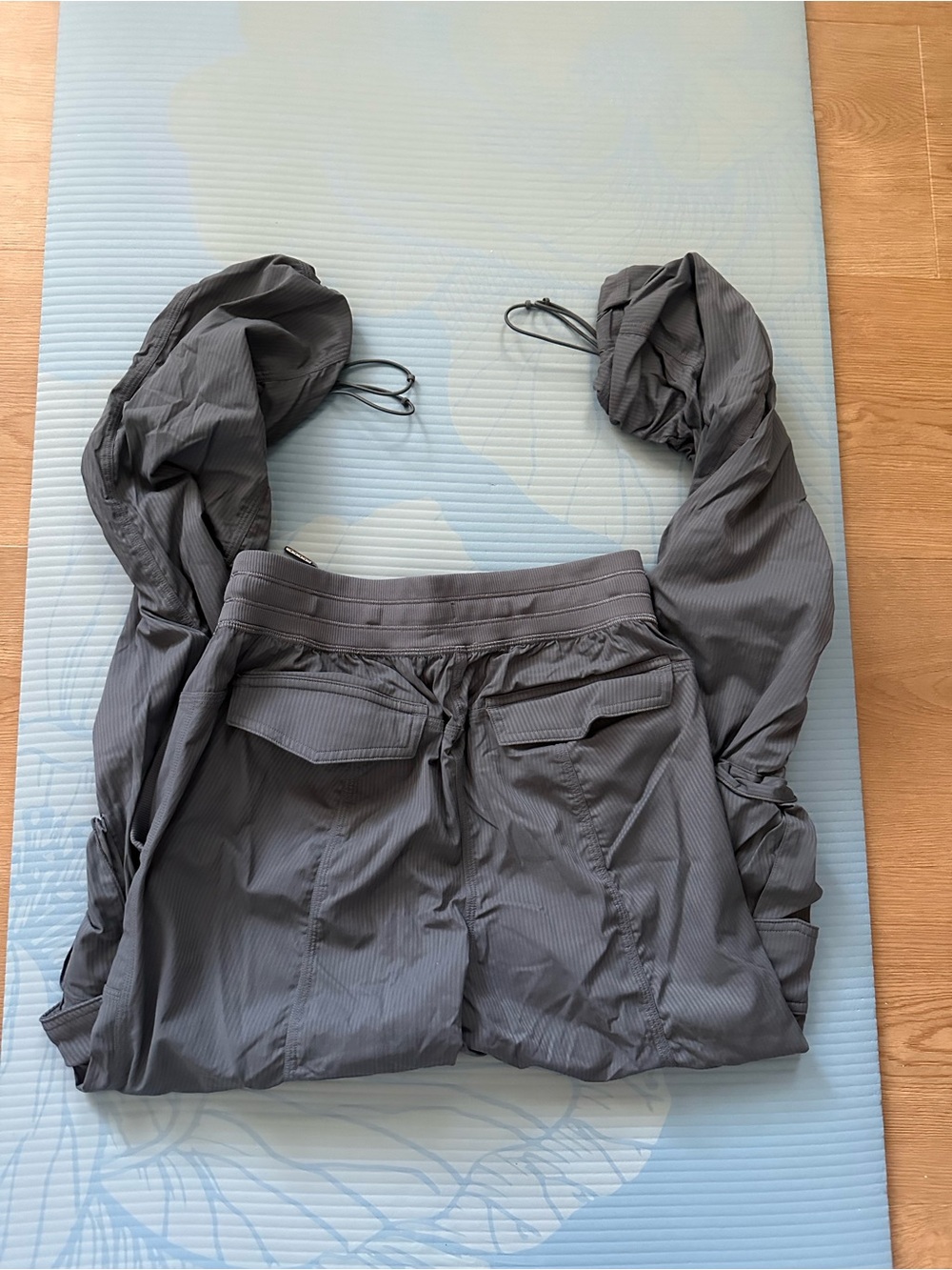Lululemon Dance Studio Relaxed-Fit Mid-Rise Cargo Pant - Picture 2 of 5